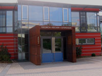 Bild Eingang des IZBB Ebern